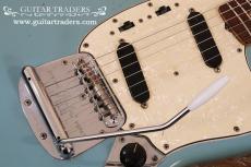 Fender 1967 Mustang_6