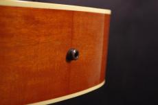 Gibson J-35_7