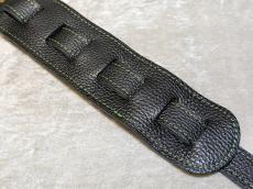 Grande uomo 【特注】黒ねこ刺繡ストラップ 足跡Verペリドットカラー _6