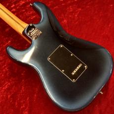 Fender 【新製品】American Professional Stratocaster? HSS Darknight【3.65kg】_5
