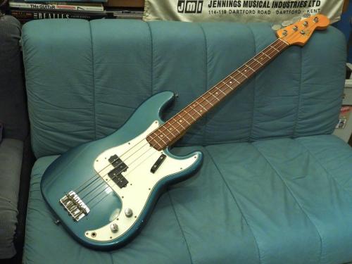 Fender Precision Bass