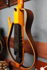 YAMAHA SLG 130NW_12