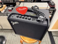Fender Mustang LT25_6