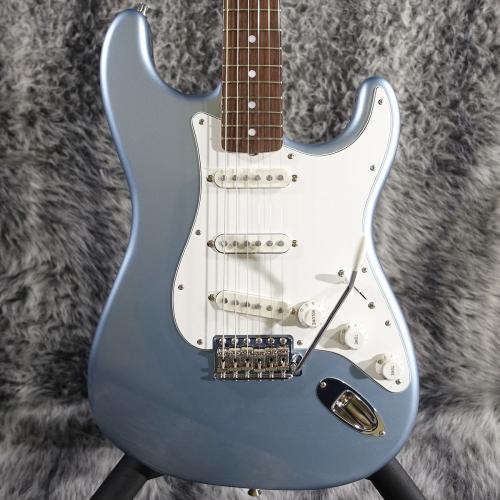 Fender FSR Collection Traditional Late 60s Stratocaster Ice Blue Metallic