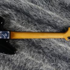Fender Vintera II 70s Jaguar Black_6