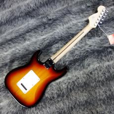 Squier Affinity Series Stratocaster Junior HSS 3-Color Sunburst_4