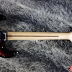 Squier Affinity Series Stratocaster Junior HSS 3-Color Sunburst_6