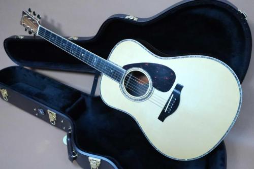 YAMAHA LL-86 ARE Custom / Flagship model・Abalone Trim and Rosette・Solid Engelmann Spruce Top (A.R.E)・Solid Brazilian Rosewood Side and 2-Piece Back・H.Sakurai Label Signed 【With Original Hard Case】2022年製