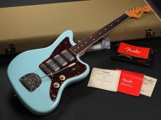 Fender Limited Edition 60th Anniversary Triple Jazzmaster Daphne Blue_2