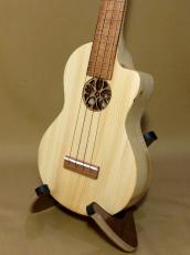 Quiam (クワイアン) Trough neck Concert Ezo Sakura_2