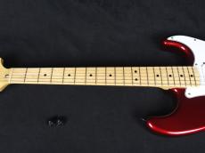Fender Classic 70s Stratocaster Aged Candy Apple Red 2015_4