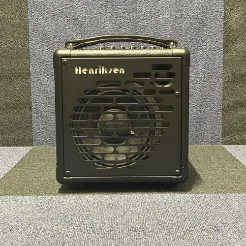 Henriksen The Bud Six