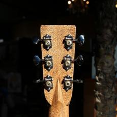 Martin CUSTOM SHOP CTM OO-18 Miami Blue_10