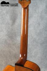 Nishihara Guitars RN00 (2017)　強烈なフィドルバックホンジュラスマホガニーが使われたスモールサイズのギターで、使用感のほとんどないミントコンディションです!_9