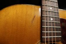 Gibson J-50 Deluxe 【1974年～75製VINTAGE】【スクエアショルダーの軽快かつ豊かなサウンド!】_3