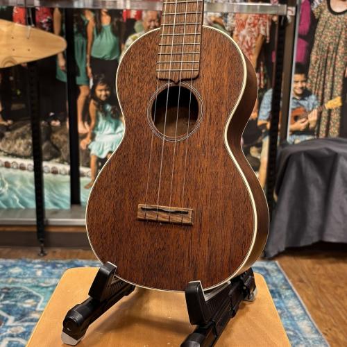 Martin 2 Concert Uke 【2017年製】【コンサートサイズ】