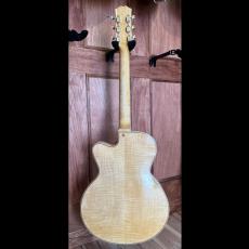 KURONEKOTEI 当店オリジナル　アーチトップ・ギター_9