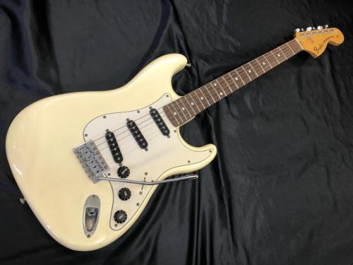 Fender Japan ST72-55