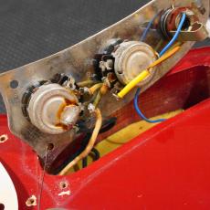 Fender 1966 Duo-Sonic II Red_12