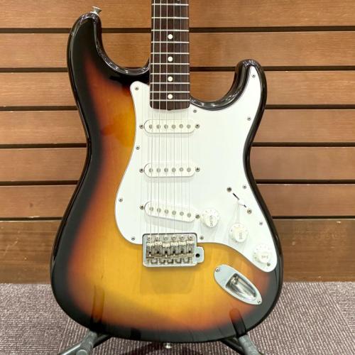 Fender Japan ST-STD