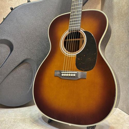 Martin 【試奏動画あり】000-28 Standard Ambertone #3053761【深みある色彩と明瞭な響き】【当店限定特典付き】【送料当社負担】【池袋店在庫品】