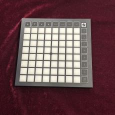 Novation LAUNCHPAD MINI　MK3_2