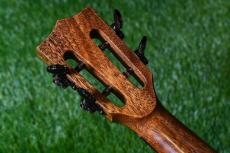 tkitki ukulele Br-Akaka cederwood Baritone_6