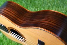 tkitki ukulele Br-Akaka cederwood Baritone_15
