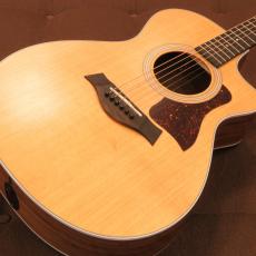 Taylor 212ce