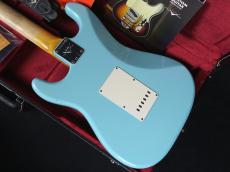 Fender Custom Shop 1969 Stratocaster Journeyman Relic Faded Daphne Blue_8