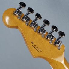 Fender Kurt Cobain Jaguar Rosewood Fingerboard 3-Color Sunburst_4