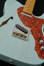 Fender FSR Limited American Professional II Telecaster Thinline Transparent Daphne Blue_6