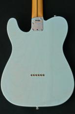 Fender FSR Limited American Professional II Telecaster Thinline Transparent Daphne Blue_10