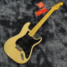 Fender Limited Edition American Professional II Stratocaster Blackguard Blonde / Maple【限定モデル】_2