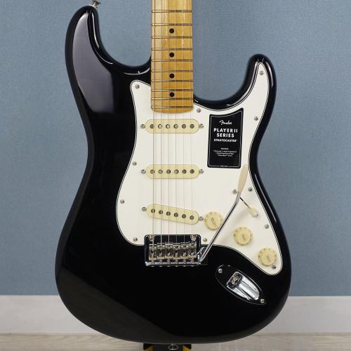 Fender Player II Stratocaster Maple Fingerboard Black