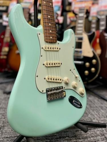 Fender 【Big Sale】 Vintera '60s Stratocaster -Surf Green- 2021年製 【3.85kg】