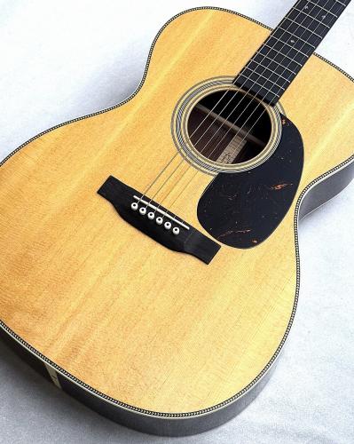 Martin 【バック材の杢目が美しい1本】 000-28 Standard #3017958 【48回無金利】