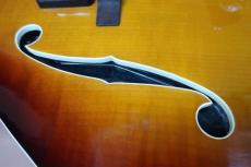 YAMAHA SA-35T Cherry / Maple Arched top and Maple Arched back and Side・Maple Set neck・Rosewood Fingerboard・Roller Bridge・2-Pickup 1Vo and 1tone and Balancer・Original Tremoro Unit【With Original Hard Case】1968_14