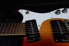 Mosrite ’65 The Ventures Model U.S.A / Zero fret Width at Brass Nut 40mm ・Basswood With German Curve Contour・Rosewood Fingerboard・ Vibrato unit and Roller Bridge 【With Original Alligator Case】  1990年製_8