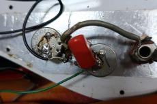 Mosrite ’65 The Ventures Model U.S.A / Zero fret Width at Brass Nut 40mm ・Basswood With German Curve Contour・Rosewood Fingerboard・ Vibrato unit and Roller Bridge 【With Original Alligator Case】  1990年製_15