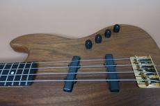 Moon J-J WAL-B-ACT / Gold Hardware・Walnut oil wax finish・Neck Maple on Ebony・Bartolini 9V HC Pickup・Controls Front Vo Rear Vo・Bartolini TBT Bass and Treble EQ【With Original Soft Case】1990年代製_9