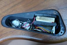 Moon J-J WAL-B-ACT / Gold Hardware・Walnut oil wax finish・Neck Maple on Ebony・Bartolini 9V HC Pickup・Controls Front Vo Rear Vo・Bartolini TBT Bass and Treble EQ【With Original Soft Case】1990年代製_13