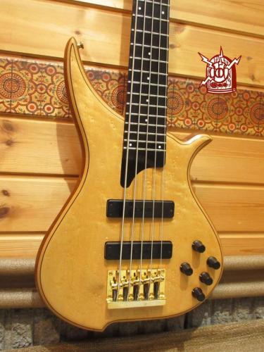 TUNE TWB-5 Birdseye Maple