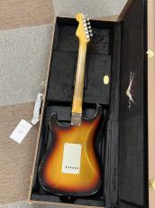 Fender Custom Shop Late 1962 Stratocaster Relic with Closet Classic Hardware, Rosewood Fingerboard, 3-Color Sunburst_2