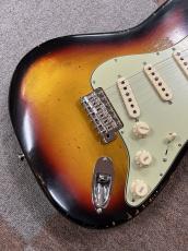 Fender Custom Shop Late 1962 Stratocaster Relic with Closet Classic Hardware, Rosewood Fingerboard, 3-Color Sunburst_5