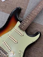 Fender Custom Shop Late 1962 Stratocaster Relic with Closet Classic Hardware, Rosewood Fingerboard, 3-Color Sunburst_6