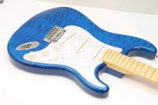 Fender FSR Made in Japan Hybrid II Stratocaster, Maple Fingerboard, Sapphire Blue Transparent_3