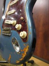Fender Custom Shop NAMM Limited 1961 Stratocaster Heavy Relic / Lake Placid Blue Over 3 Tone Sunburst_3