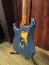 Fender Custom Shop NAMM Limited 1961 Stratocaster Heavy Relic / Lake Placid Blue Over 3 Tone Sunburst_9