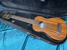 KALA U•BASS-SMHG-FL　フレットレス ウクレレベース_11